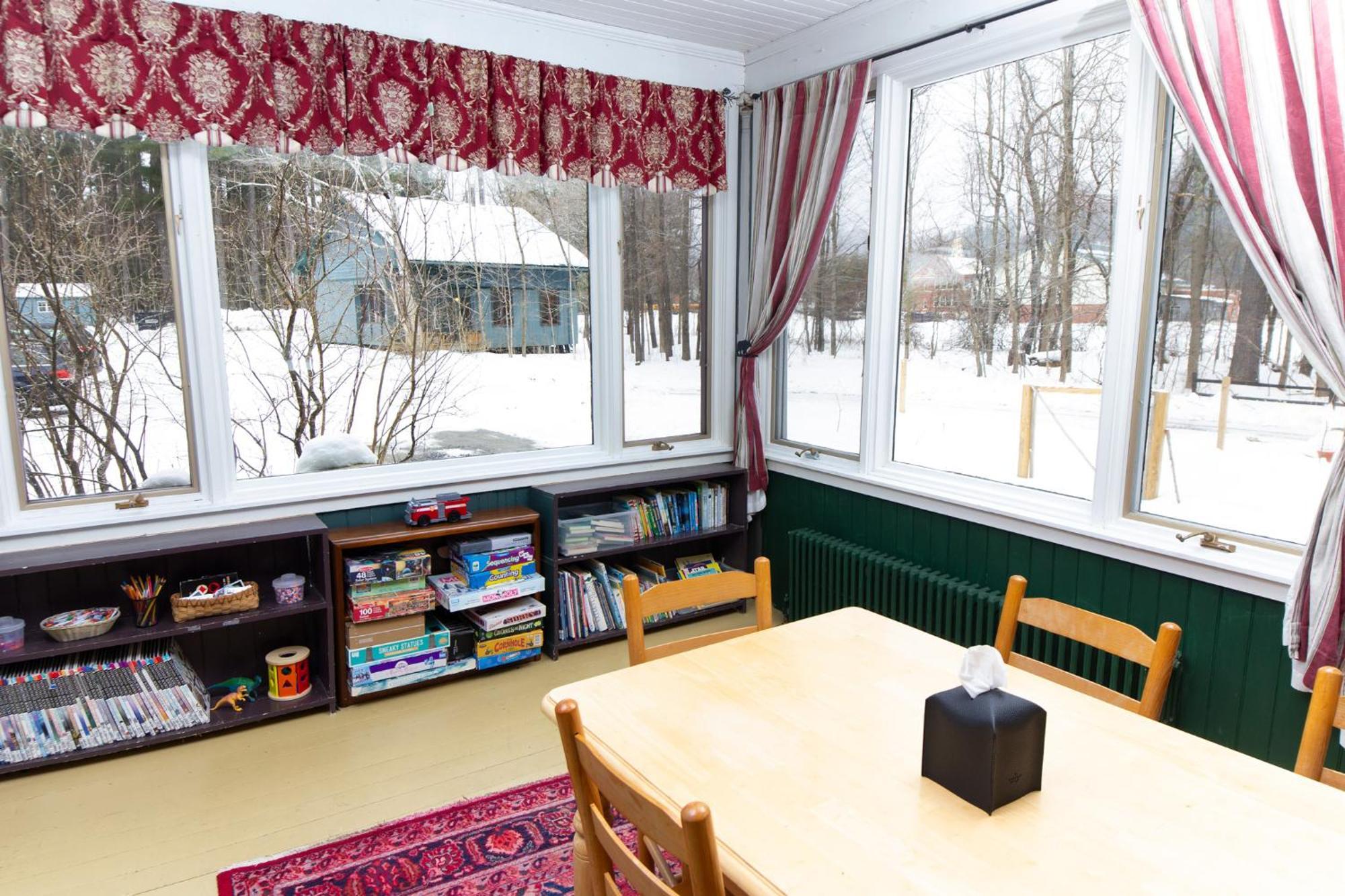 Trails End Inn Keene Valley Экстерьер фото