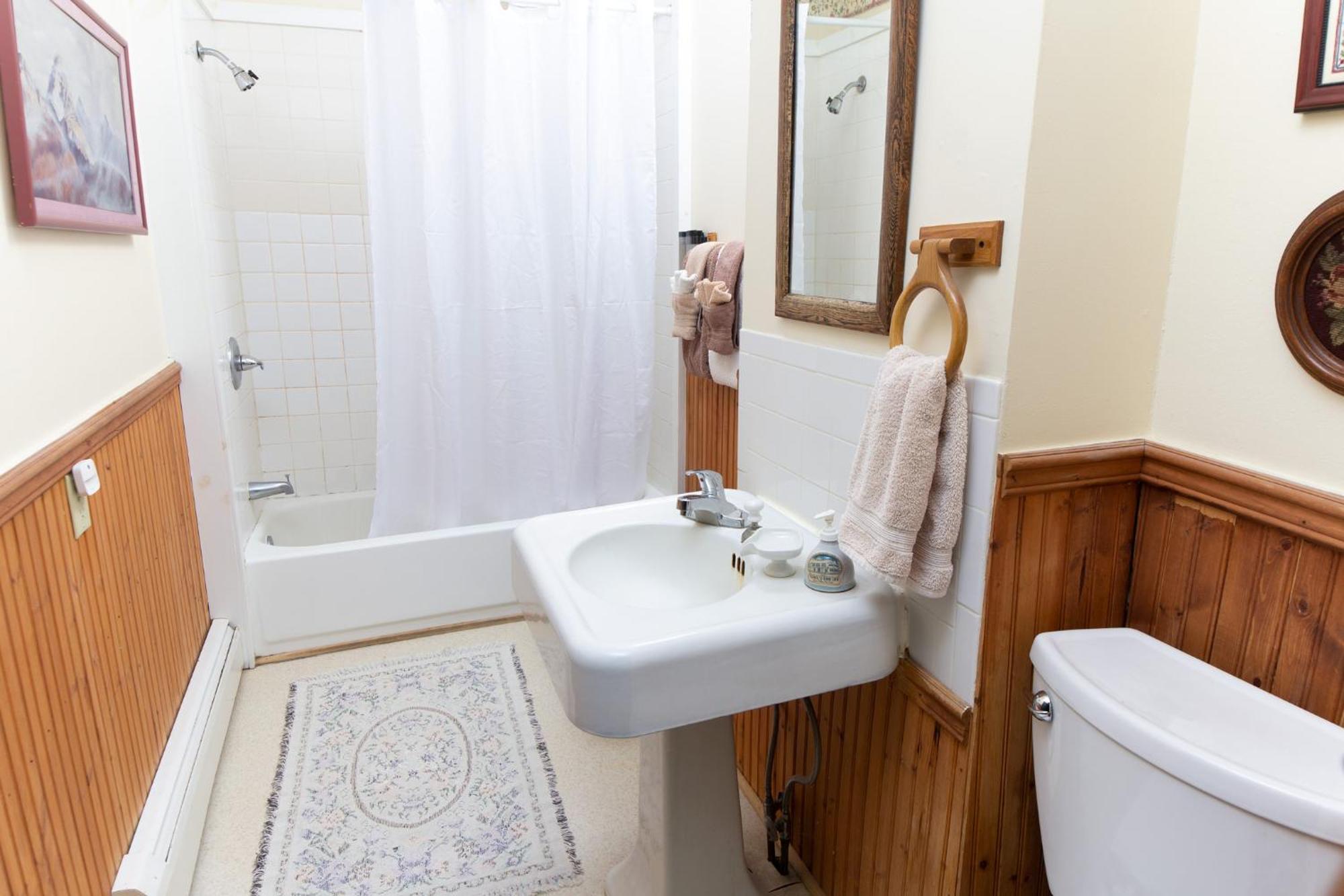 Trails End Inn Keene Valley Экстерьер фото
